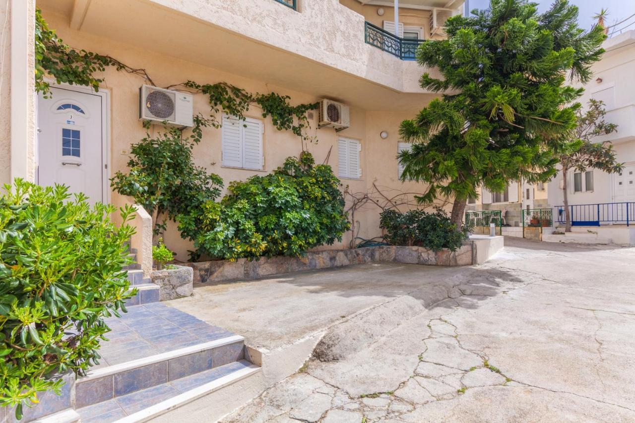 Guests Apartments In Sissi Creta Exterior photo